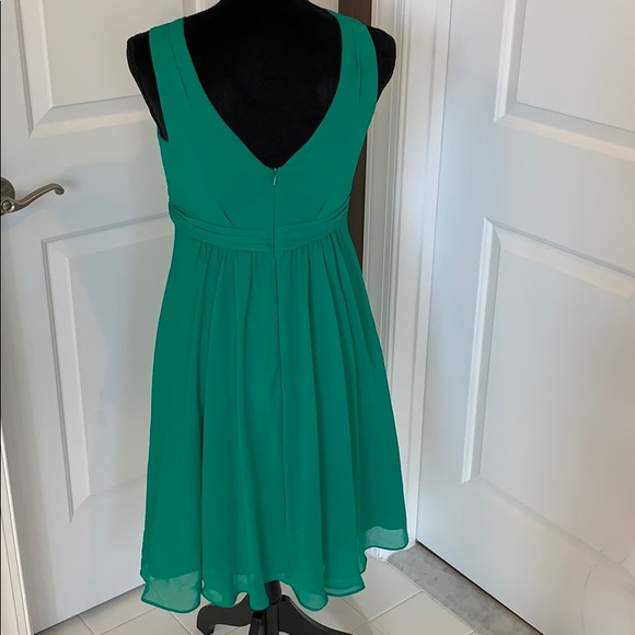 David’s bridal emerald size 6 short chiffon dress - Picture 2 of 8